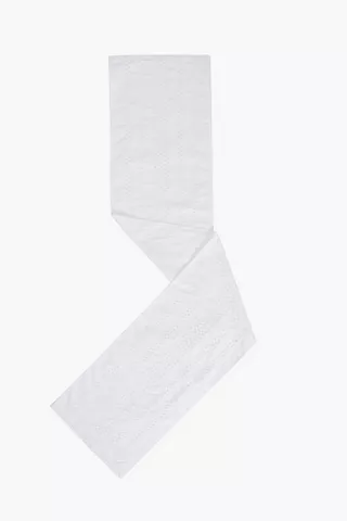 Anglaise Textured Table Runner