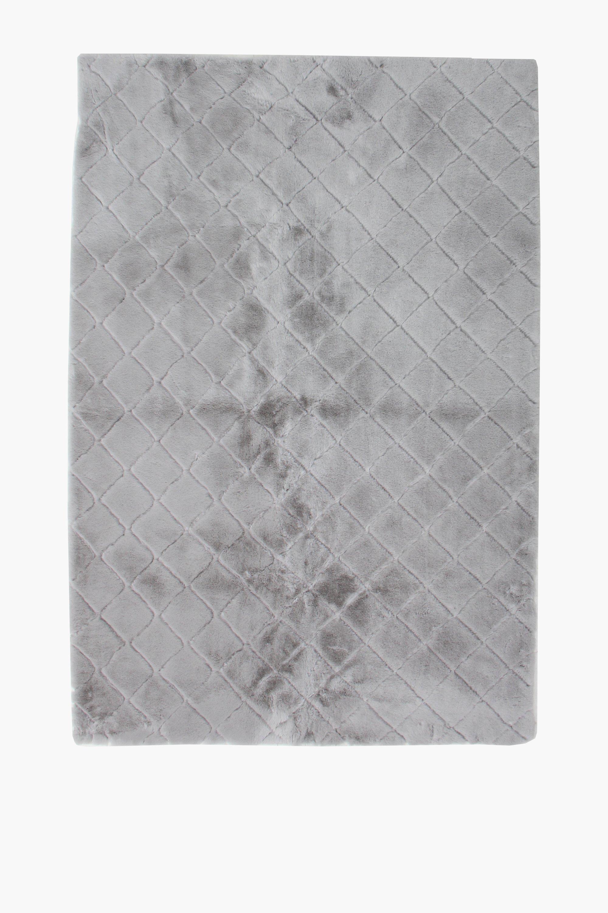 Faux Fur Embossed Trellis Rug, 120x180cm