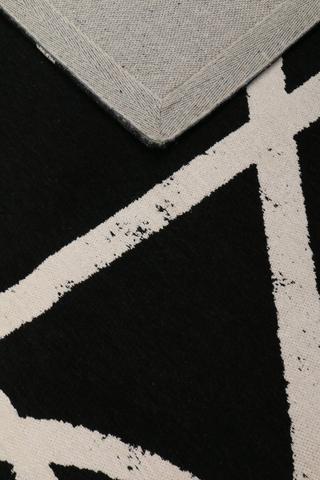 Chenille Squiggle Rug 120x180cm