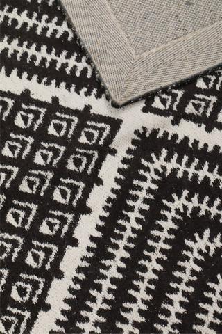 Chenille Isla Rug 120x180cm