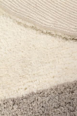 Shaggy Abstract Oval Rug 120cm