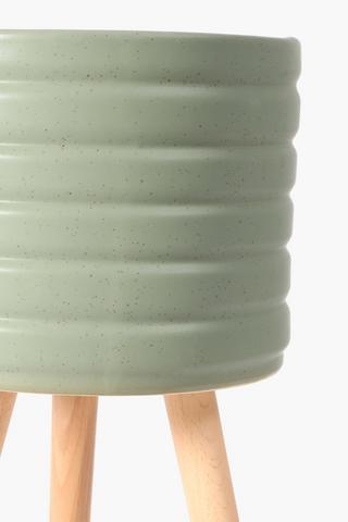Ceramic Ribbed Standing Planter