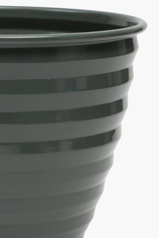 Ridged Metal Planter Medium