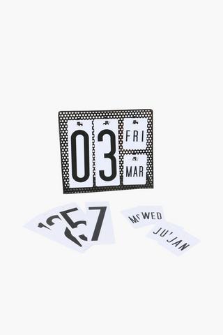 Standing Mesh Calendar