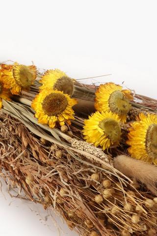 Dried Grass Bouquet