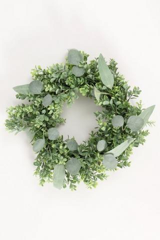 Hanging Wreath Decor