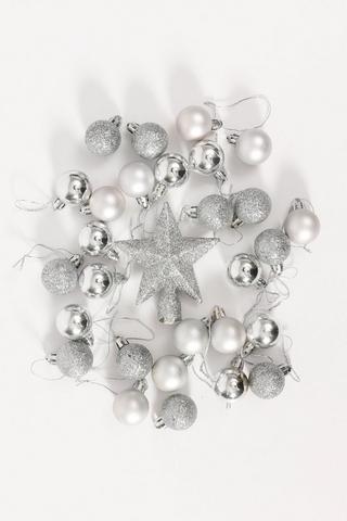 25 Pack Metallic Hanging Baubles