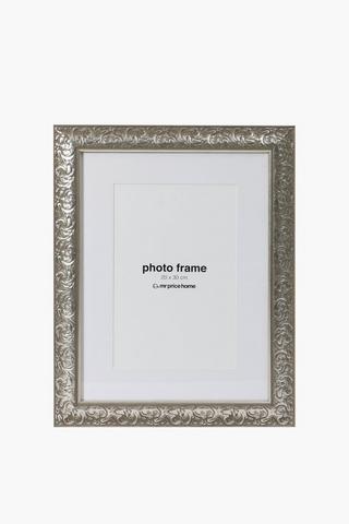 Ornate Classic Frame 20x30cm