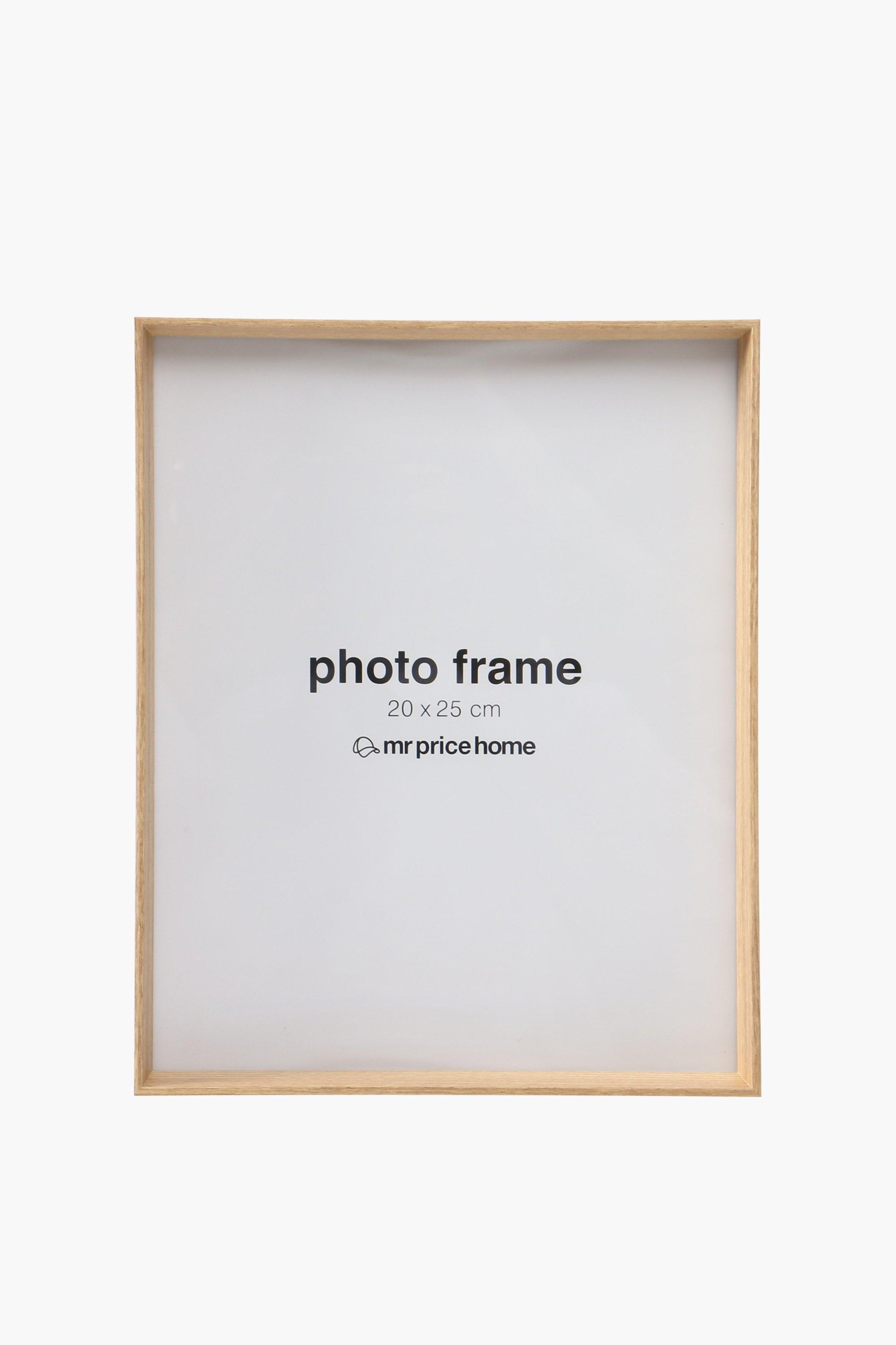 Scandi Wooden Frame 20x25cm