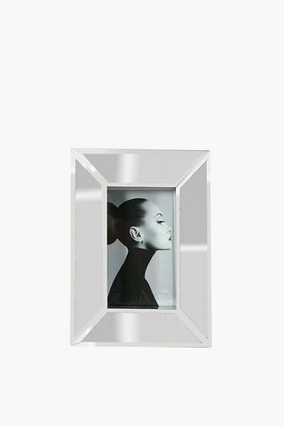 Bevelled Mirror Frame 15x20cm