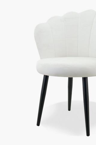 Scallop Velvet Dining Chair