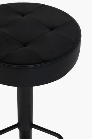 Studio Pu Bar Stool