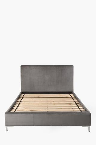 Isabella Queen Velvet Bed