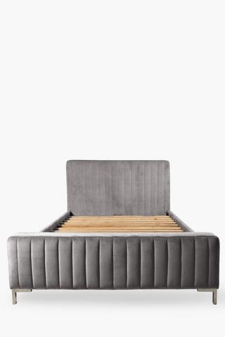 Gabriella Queen Velvet Bed