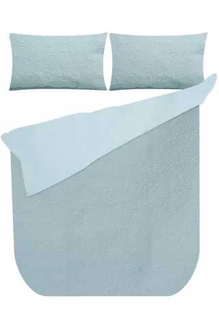 PLAIN QUILTED POLYESTER DUVET COVER