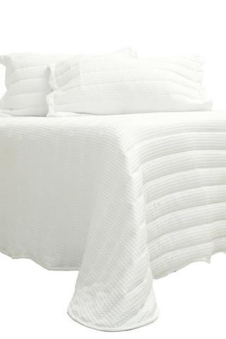 3 PIECE CHUNKY WAFFLE POLYESTER QUILT SET