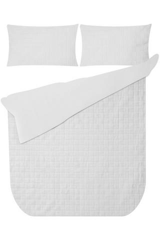 3D BLOCK EMBOSSED POLYESTER DUVET COVER