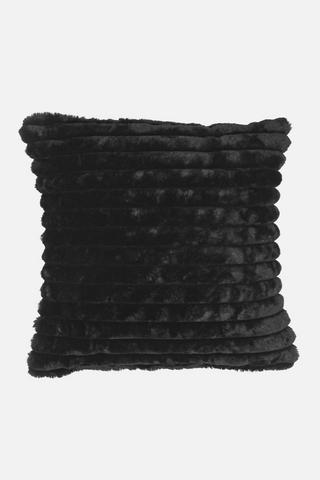 RIBBED FAUX FUR SCATTER 50X50CM