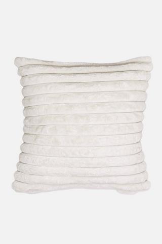 RIBBED FAUX FUR SCATTER 50X50CM