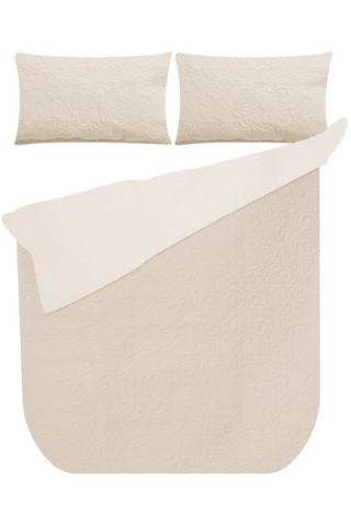 ORNAMENTAL QUILTED POLYESTER DUVET COVER