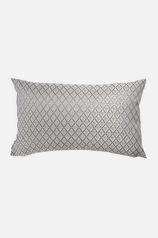 DIAMOND LUREX BEDROOM SCATTER 30X50CM