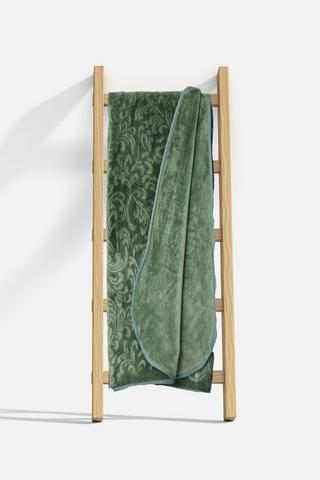 2.5KG CARVED SCROLL MINK BLANKET