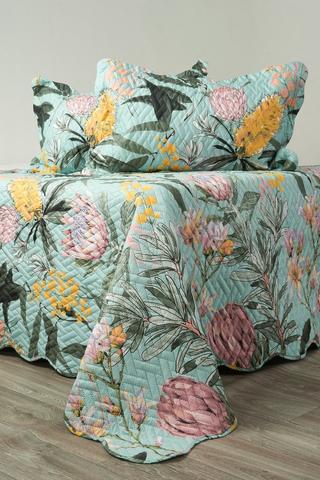 3 PIECE PROTEA FIELDS POLYESTER QUILT SET