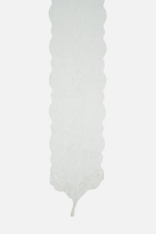 LACE TABLE RUNNER