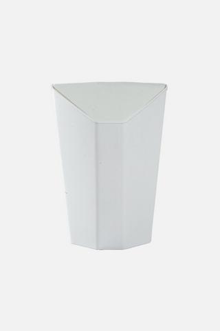 FACETED PLASTIC BIN