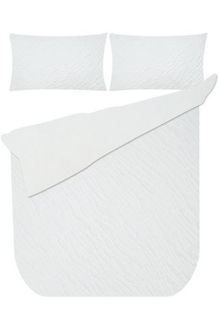6 PIECE EMBOSSED GENTLE TOUCH DUVET COVER SET