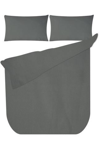 BUBBLE EMBOSSED POLYESTER DUVET COVER