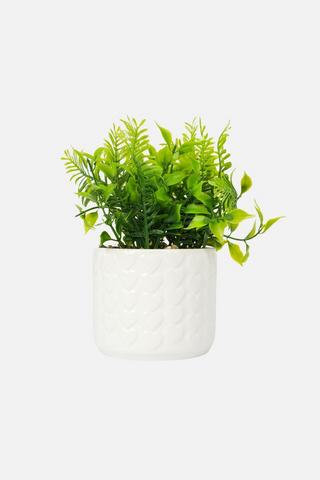 POTTED HEART FAUX PLANT