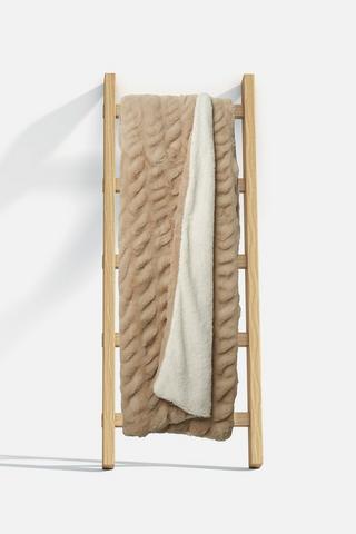 TEXTURED FAUX FUR BLANKET 150X180CM