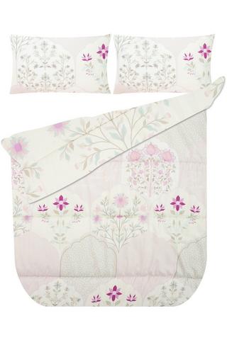 FLORAL PATCH POLYESTER COMFORTER