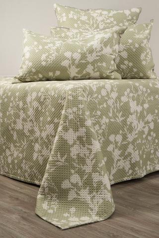 5 PIECE FLORAL POLYESTER QUILT SET