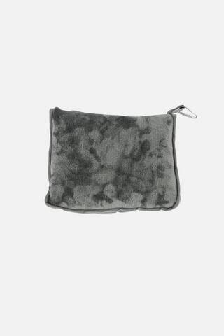 PLUSH TRAVEL BLANKET