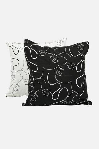 2 PACK FACES PRINTED SCATTER COVERS 43X43CM