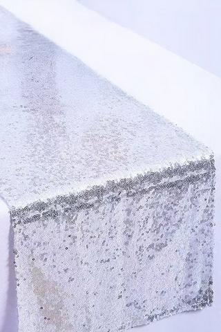 RAZZLE DAZZLE TABLE RUNNER