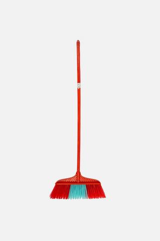 EVERYDAY CLEANING BROOM