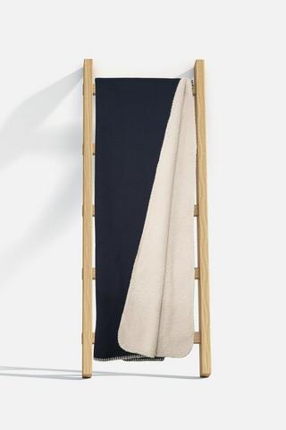 KNITTED WAFFLE SHERPA BLANKET 150X200CM