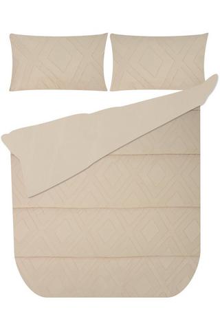 GEO TUFTED POLYESTER COMFORTER