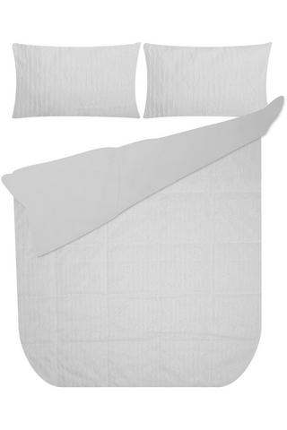 STRIPE TUFTED DAMASK QUILT- XLQ-XLQN