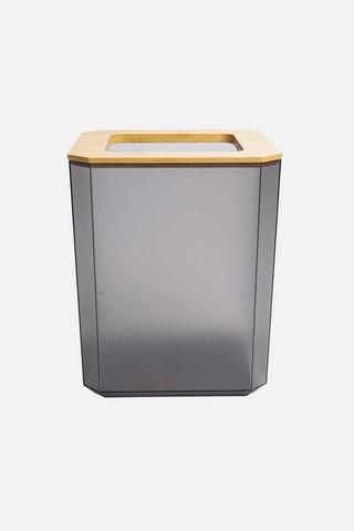 QUAD PLASTIC AND BAMBOO BIN