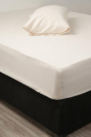 3 PIECE PLAIN GENTLE TOUCH SHEET SET
