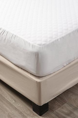 QUILTED MATTRESS PROTECTOR