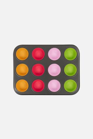 12 PIECE MUFFIN PAN & SILICON CUPS