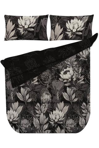 BOTANICAL PROTEA POLYESTER COMFORTER