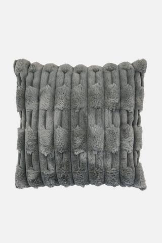 EMBOSSED FAUX FUR SCATTER COVER 43X43CM