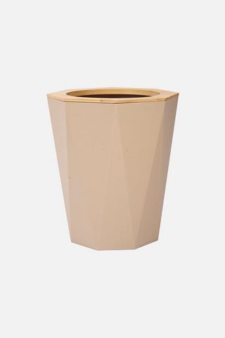 FACETED BIN