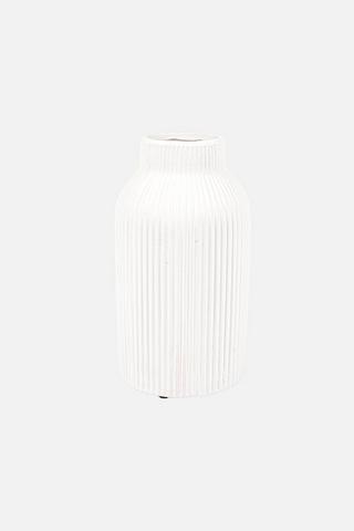 RIBBED DECORATIVE VASE - 1 - White